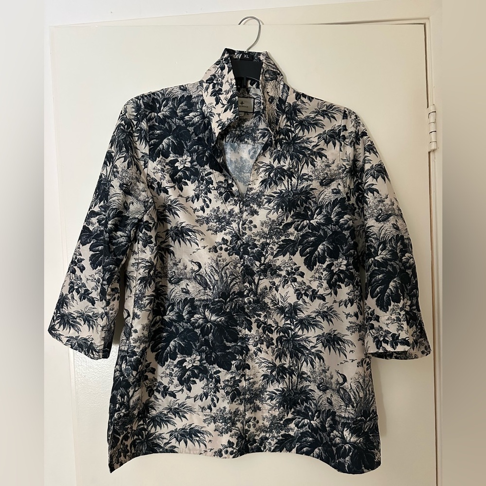 Tuckernuck Margot Stand Collar Top Noir Cyprus Toile Tunic